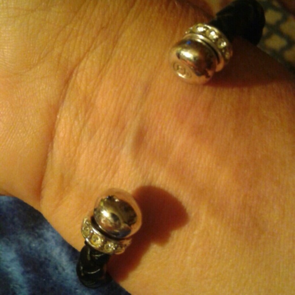 Premier Design black Leather cuff bracelet - Picture 2 of 8